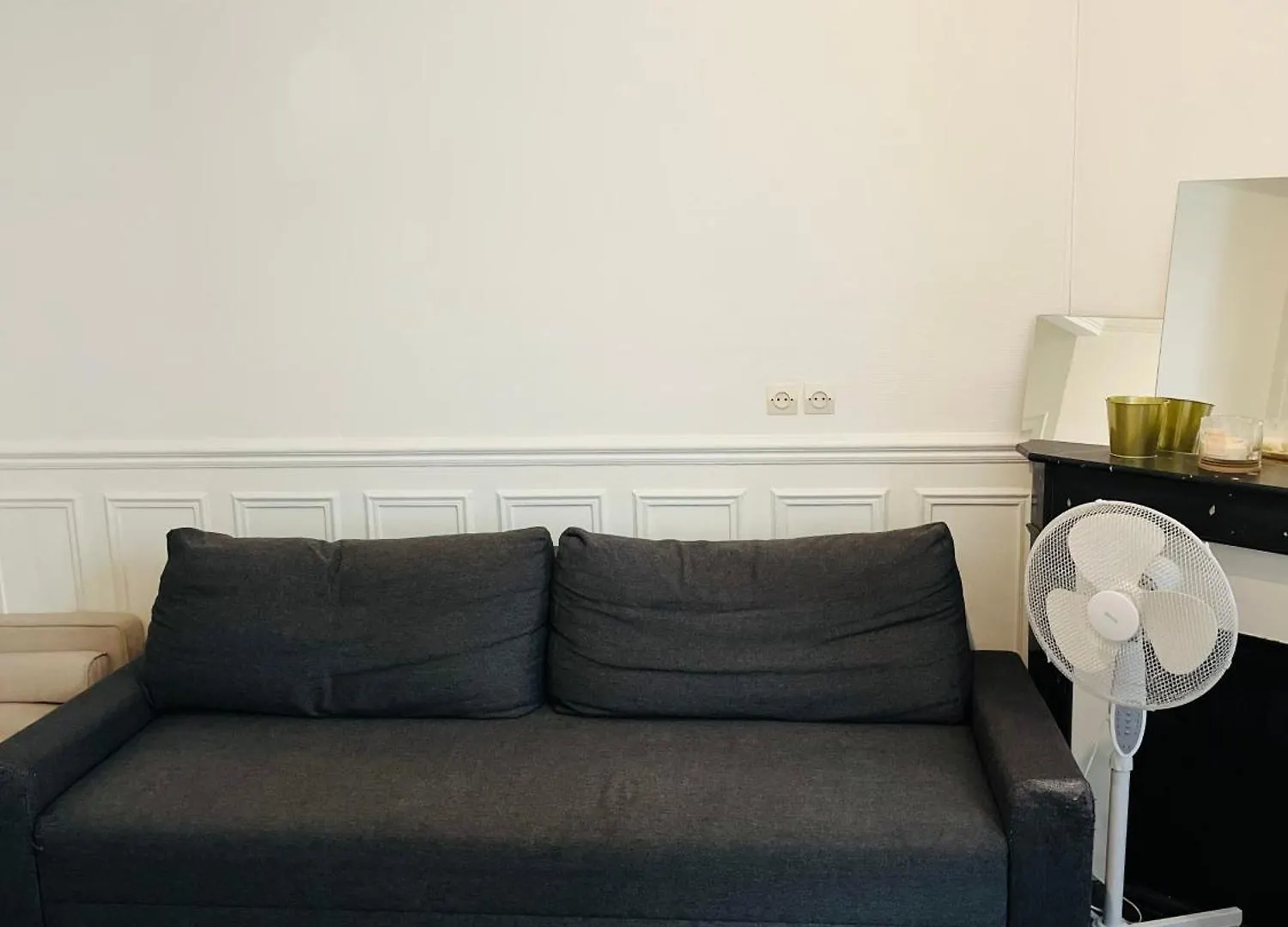 Apartment In Montmartre, Paris, Near Sacre-Coeur Read Host Profile For Booking 0*,